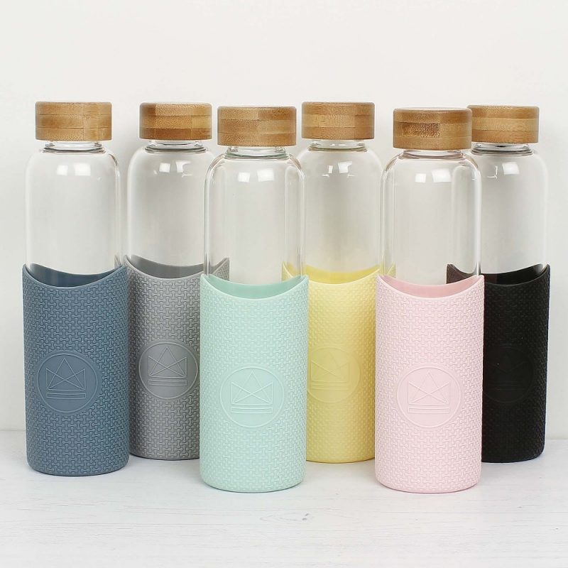 Bouteille personnalisée verre, silicone et bambou une bouteille publicitaire design