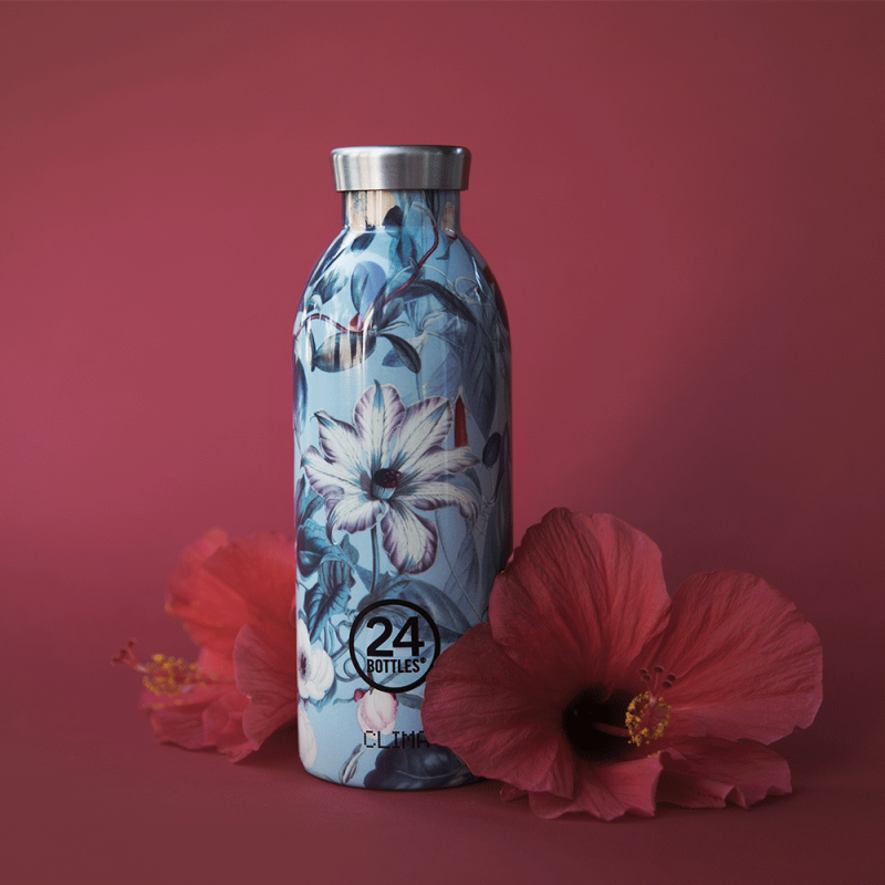 Gourde design thermos avec véritable composition florale, par 24 Bottles