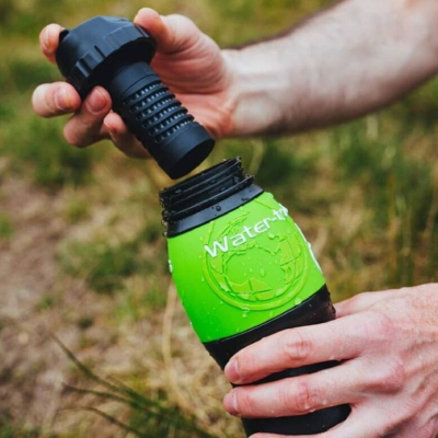 Gourde Grayl pour potabliser toutes les eaux lors de randonnées, voyages